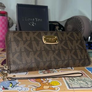 Michael Kors Jet Set Wallet